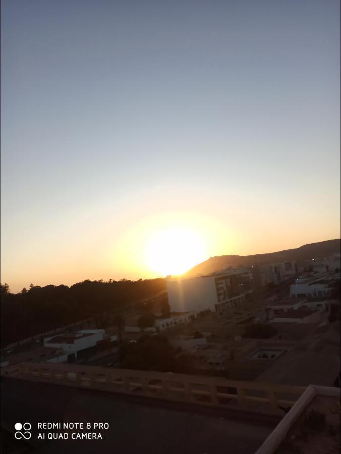 Appartement Julia Au Centre Ville Agadir Dans Residence Borj Dalat Eksteriør billede