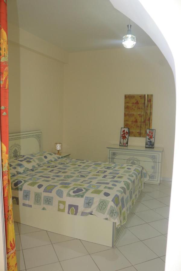Appartement Julia Au Centre Ville Agadir Dans Residence Borj Dalat Eksteriør billede