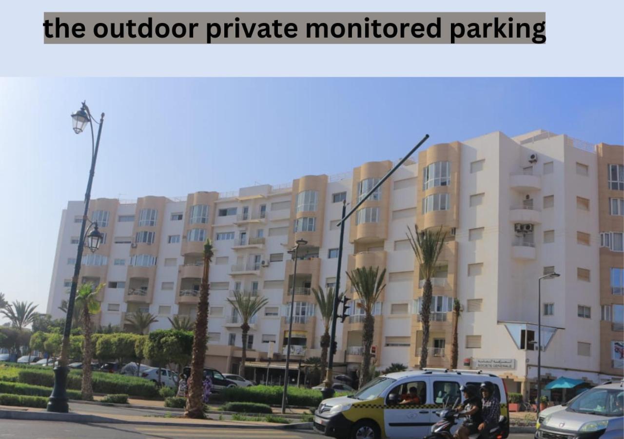 Appartement Julia Au Centre Ville Agadir Dans Residence Borj Dalat Eksteriør billede